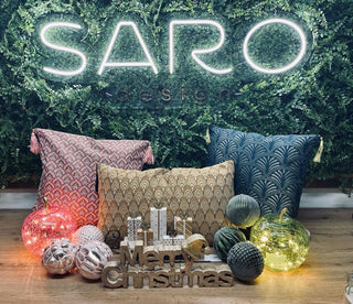 Scritta Love decorativa con base d'appoggio – SaroDesign